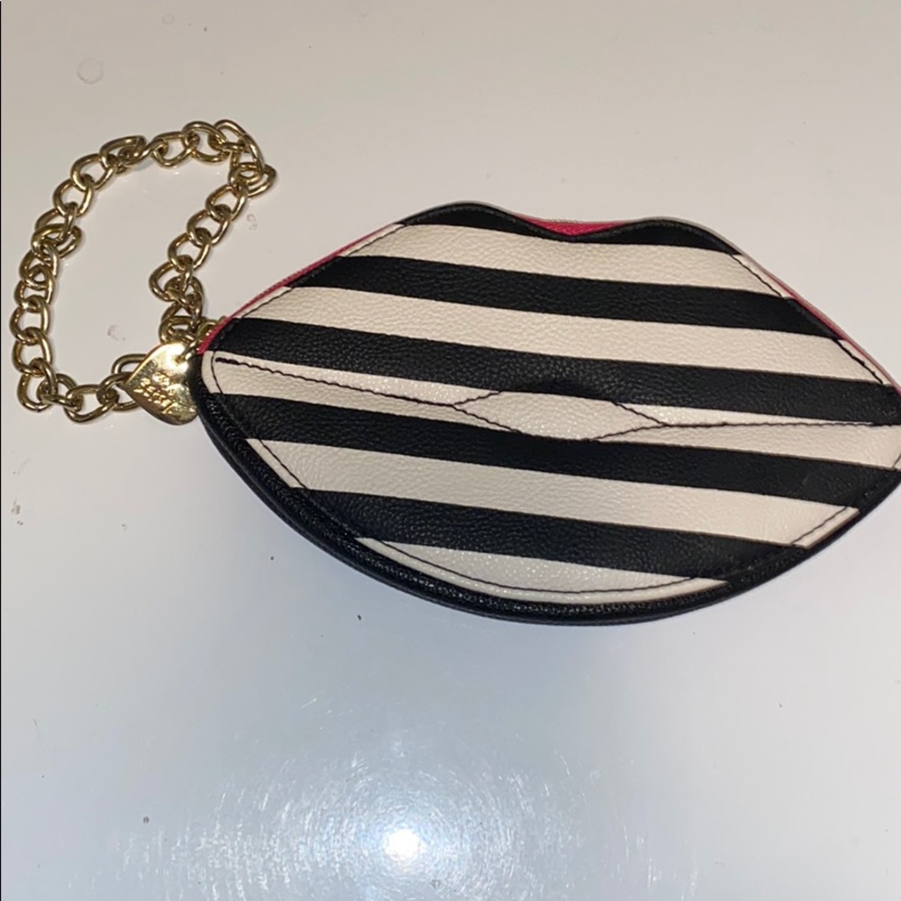betsey johnson “lips” wristlet